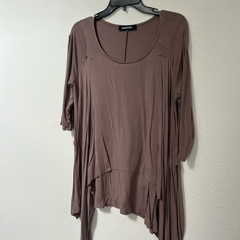 Annabelle women’s top
